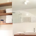Luxury 2 Bedroom In The Heart Of Mitte, 아파트 베를린
