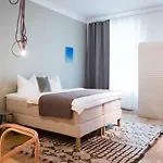 아파트 Luxury 2 Bedroom In The Heart Of Mitte,
