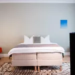 Luxury 2 Bedroom In The Heart Of Mitte, 아파트
