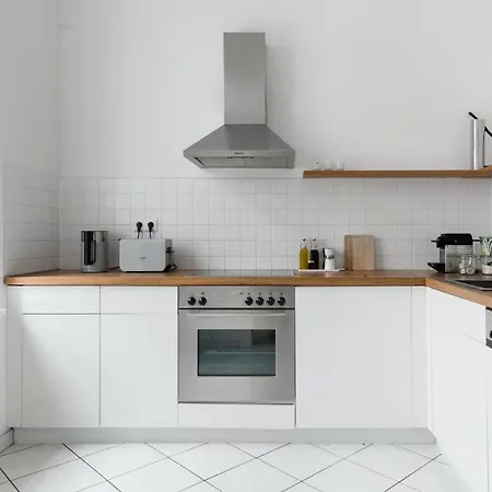 Luxury 2 Bedroom In The Heart Of Mitte, 아파트