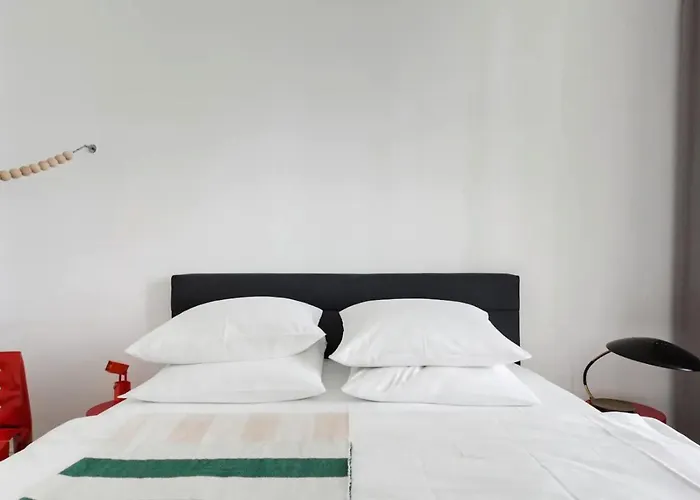 Luxury 2 Bedroom In The Heart Of Mitte, 아파트