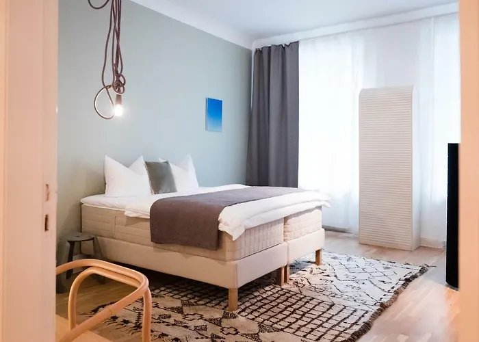 아파트 Luxury 2 Bedroom In The Heart Of Mitte,