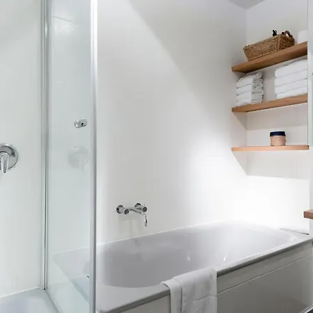 Luxury 2 Bedroom In The Heart Of Mitte, *