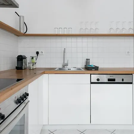 Luxury 2 Bedroom In The Heart Of Mitte, *