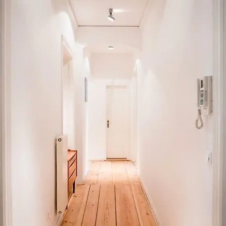 Luxury 2 Bedroom In The Heart Of Mitte, Lejlighed *