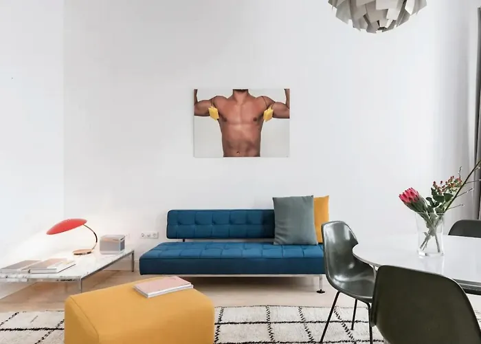 Luxury 2 Bedroom In The Heart Of Mitte, * Berlijn