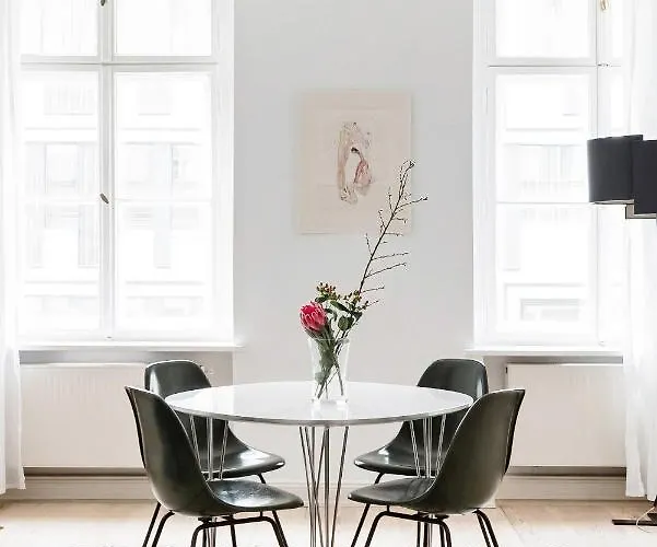 Luxury 2 Bedroom Apartment In The Heart Of Mitte, Berlin