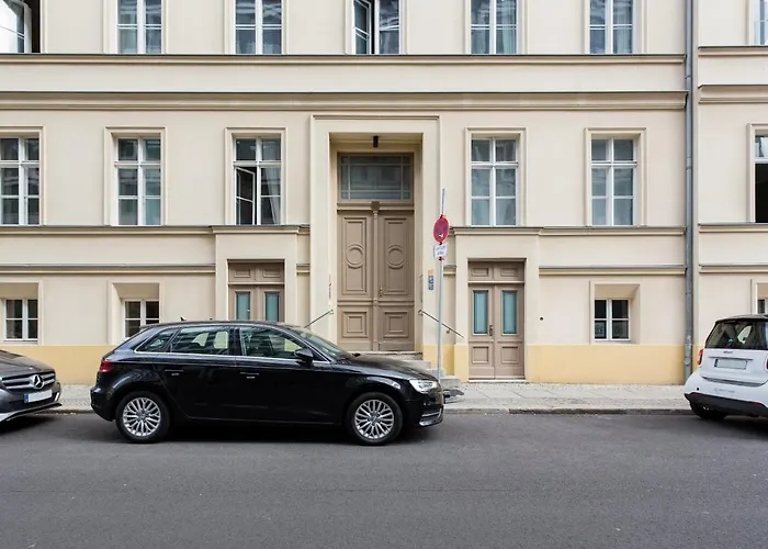 Luxury 2 Bedroom In The Heart Of Mitte, Appartement Berlijn