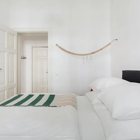 Apartamento Luxury 2 Bedroom In The Heart Of Mitte, Berlín